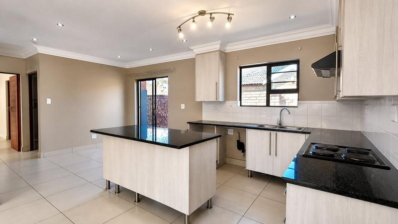 2 Bedroom Property for Sale in Heuwelsig Free State